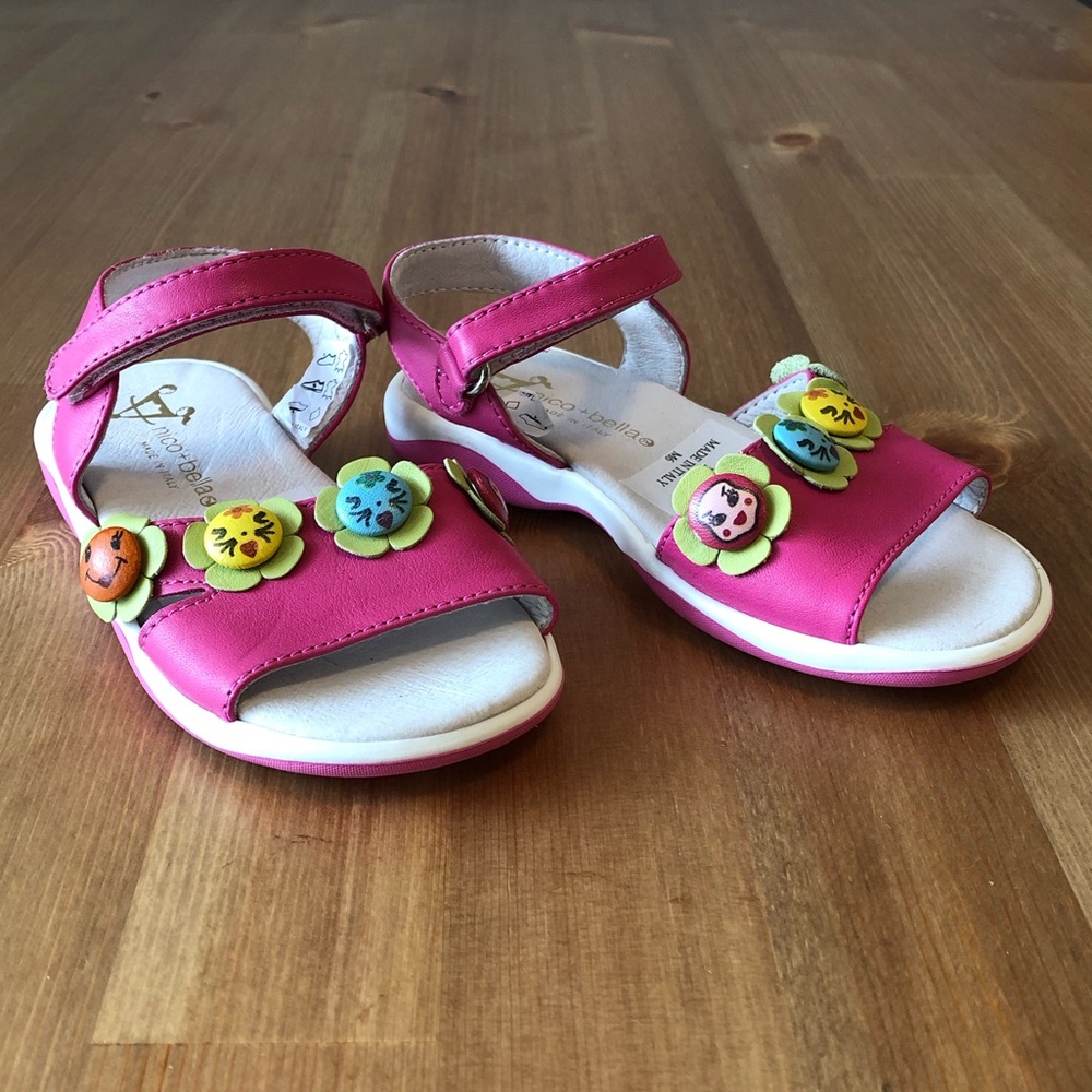 Nico+Bella NEW pink leather sandals